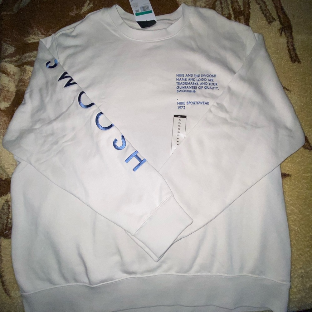 Nike sweatshirt